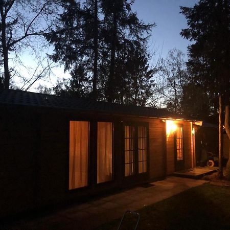 Вилла 3 Slaapkamer Blokhut Met Opgemaakte Bedden Пюттен Экстерьер фото